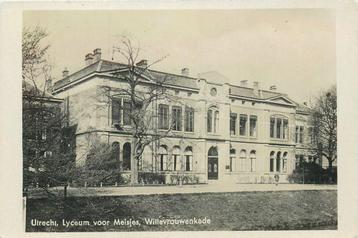 (701-351-031) Utrecht Lyceum voor Meisje beschikbaar voor biedingen