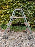 Magazijntrap trap op wielen industrieel, Ophalen