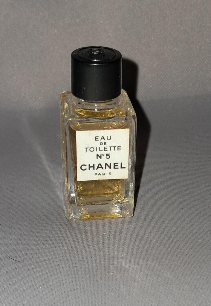 Volle parfum mini -  Chanel no 5, Verzamelen, Parfumverzamelingen, Zo goed als nieuw, Miniatuur, Gevuld, Ophalen of Verzenden