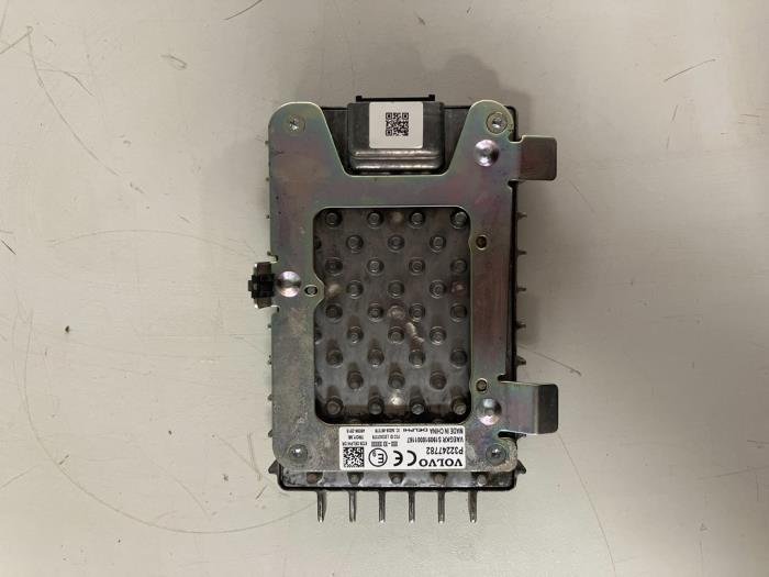 Draadloze oplader van een Volvo XC40, Auto-onderdelen, Elektronica en Kabels, Volvo, Gebruikt, 3 maanden garantie, Ophalen of Verzenden