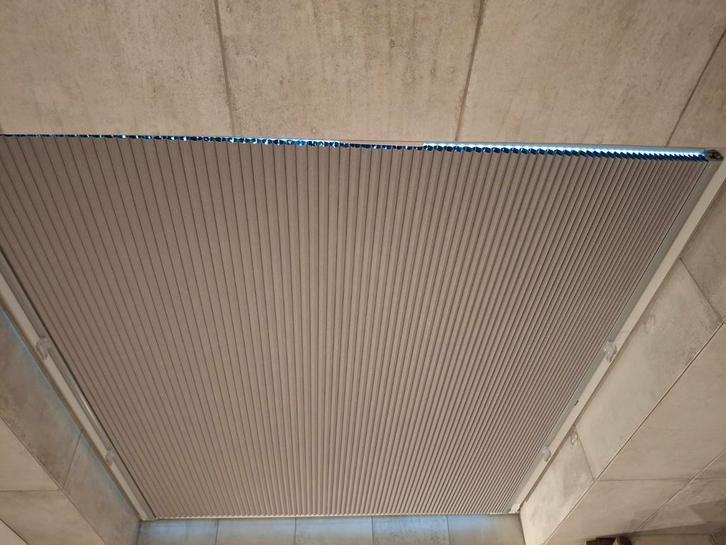 Plisse verduisterend, Huis en Inrichting, Stoffering | Gordijnen en Lamellen, Zo goed als nieuw, Grijs, Ophalen