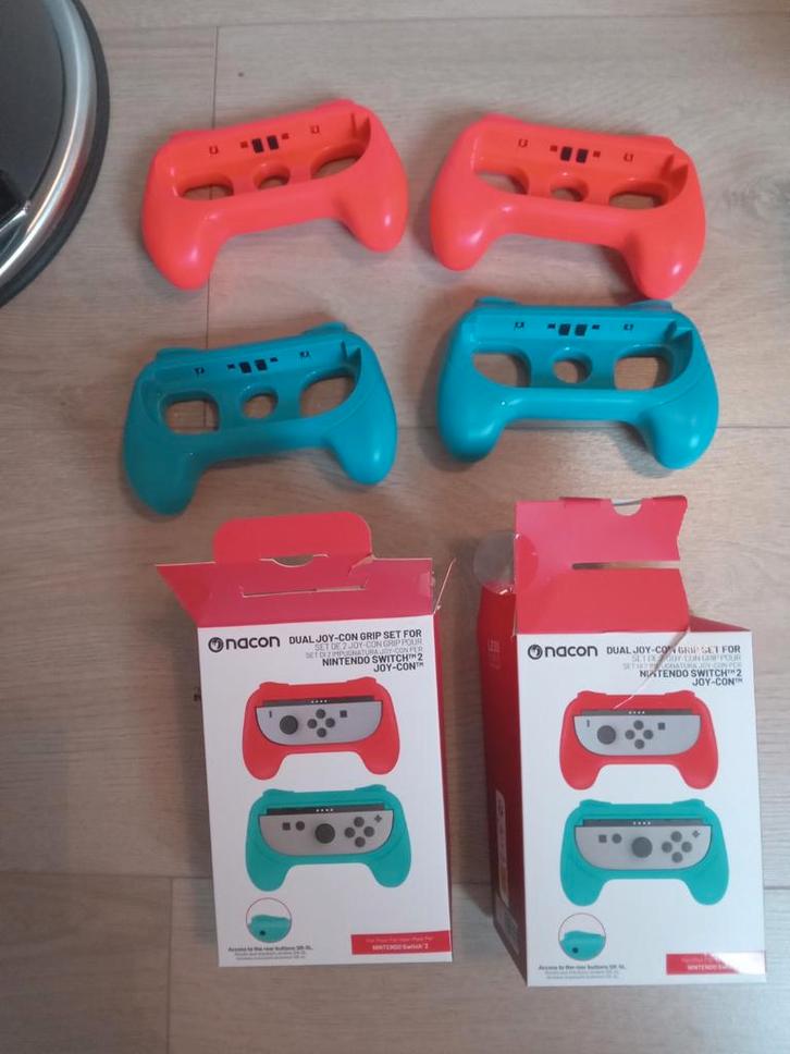 Nacon Joy-Con Grip Set voor Nintendo Switch - Nieuw!, Spelcomputers en Games, Spelcomputers | Nintendo Consoles | Accessoires