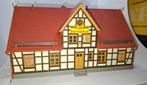 Vakwerk huis met café in ho, Gebruikt, Gelijkstroom of Wisselstroom, Brug, Tunnel of Gebouw, Ophalen of Verzenden