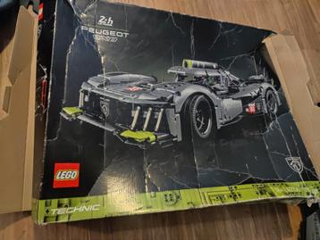 (Alleen ophalen)LEGO Technic PEUGEOT 9X8

24H Le Mans beschikbaar voor biedingen