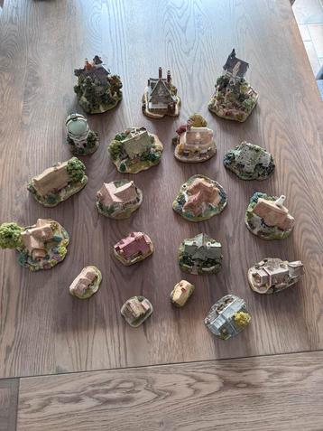 Lilliput Lane cottages: prachtig gedetailleerde miniaturen! beschikbaar voor biedingen