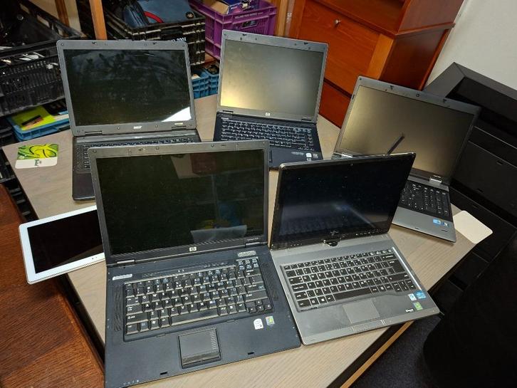 Partij van 5 laptops + 1 tablet voor onderdelen. of reparati, Computers en Software, Windows Laptops, Gebruikt, 15 inch, Onbekend