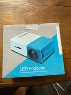 Nieuwe LED Projector, Ophalen of Verzenden, Nieuw, LED, Overige resoluties