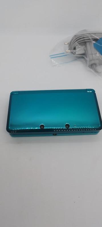 Nintendo 3DS Aqua Blue beschikbaar voor biedingen