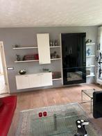 Interstar Wandkast met Elektrisch Vuur, Huis en Inrichting, Ophalen, 300 cm of meer, 25 tot 50 cm, Met deur(en)
