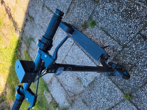 E _ scooter steps, Fietsen en Brommers, Steps, Zo goed als nieuw, Elektrische step (E-scooter), Ophalen of Verzenden