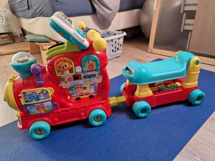 Speelgoed trein / loopauto Vtech 12-36 mnd, Kinderen en Baby's, Speelgoed | Speelgoedvoertuigen, Gebruikt, Ophalen
