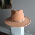 Camel winterhoed mt. L, Ophalen of Verzenden, Zo goed als nieuw, 58 cm (L, 7¼ inch) of meer, Hoed