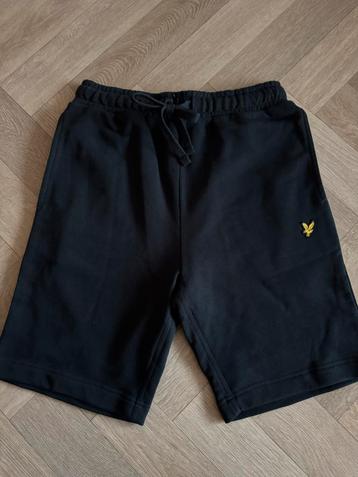 Lyle & Scott Short Maat S beschikbaar voor biedingen