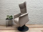 Nieuwstaat Prominent Wilson sta op stoel relax fauteuil ACCU, Huis en Inrichting, Ophalen, N, N, Zo goed als nieuw