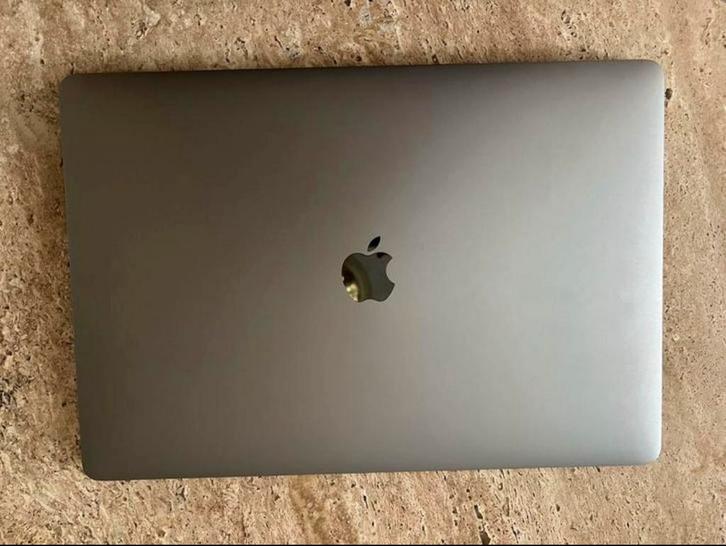 MacBook Pro 15-inch (2018), space grey, Computers en Software, Apple Macbooks, MacBook Pro, 15 inch, 2 tot 3 Ghz, 16 GB, Qwerty