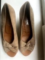 MARIPE lichtbruine suède pumps mt 37 hakje 7 cm, Pumps, Bruin, Ophalen of Verzenden, Maripe