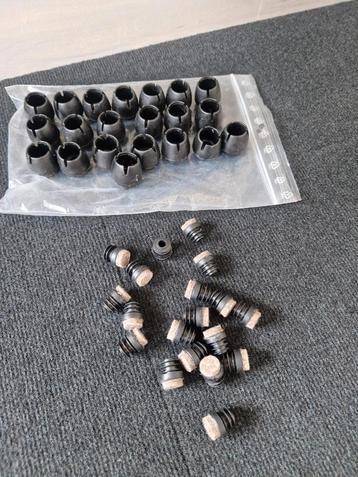 Stoel poot beschermers. beschikbaar voor biedingen