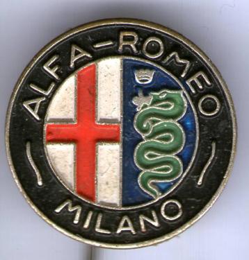 Alfa Romeo Milano zilverkleurig auto speldje ( A_016a ) beschikbaar voor biedingen
