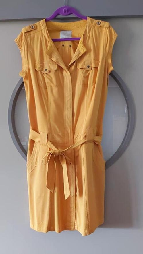 vlotte zonnige jurk, 40/42, Kleding | Dames, Jurken, Zo goed als nieuw, Maat 38/40 (M), Geel, Boven de knie, Ophalen of Verzenden