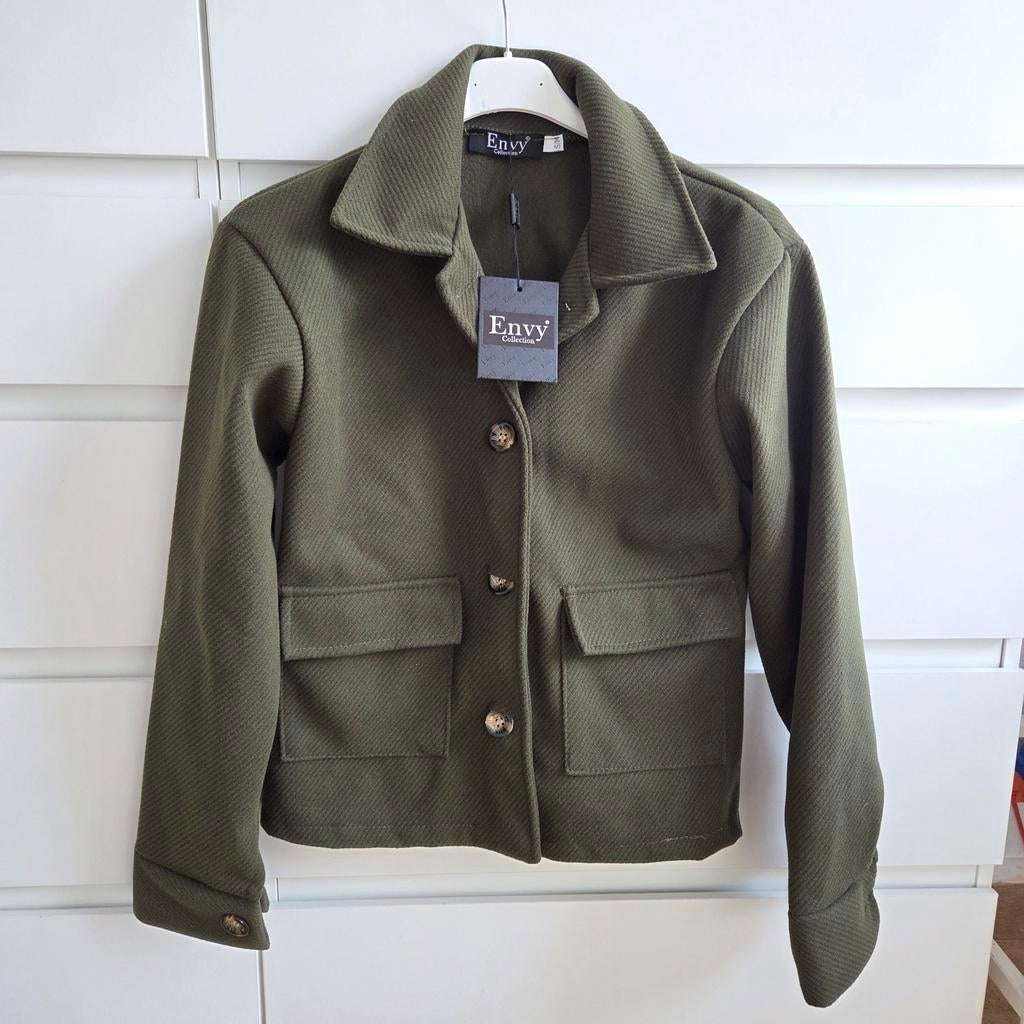 Elegante groene jas met knopen  Maat s/m, Maat 38/40 (M), Ophalen of Verzenden, Zo goed als nieuw, Jasje