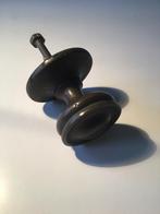 Oude metalen handgrepen uit Amsterdam, Doe-het-zelf en Verbouw, Ophalen of Verzenden, Gebruikt, Koper of Messing, Klink of Kruk