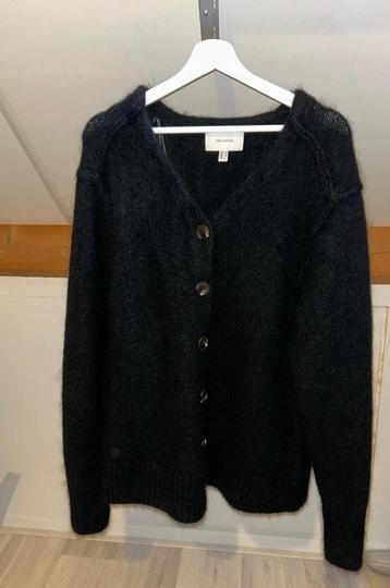 :Zwarte vest van wol en mohair mix. Nooit gedragen. beschikbaar voor biedingen