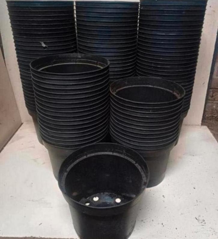 Kweekpotten 5 liter, Tuin en Terras, Bloembakken en Plantenbakken, Gebruikt, Kunststof, Minder dan 30 cm, Rond, Ophalen of Verzenden