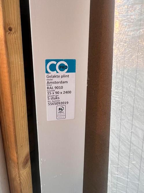 PLINTEN NIEUW 25 stuks 15x90x2400mm 25 stuks, Doe-het-zelf en Verbouw, Plinten en Afwerking, Nieuw, Plinten, Mdf, 200 tot 250 cm
