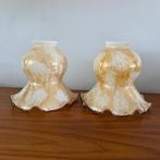 2 lampenkapjes, rokkapjes, glas, Murano, Italiaans, vintage, Huis en Inrichting, Ophalen of Verzenden, Zo goed als nieuw, Rond