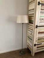Staande drum lamp industriële look met crème lampenkap, Ophalen, Zo goed als nieuw, Metaal, 150 tot 200 cm