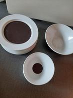 Serviesset Benneton - borden en schalen wit met bruin, Huis en Inrichting, Keuken | Servies, Gebruikt, Ophalen of Verzenden, Bord(en)