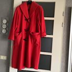 Vintage rode houtje-touwtje jas. merk RESPO. wol, maat 40, Ophalen of Verzenden, Gedragen, Maat 38/40 (M), Rood