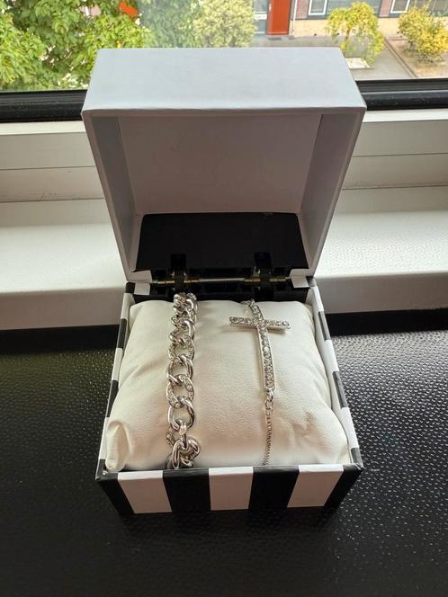 Lucy K 2 armbanden, Sieraden, Tassen en Uiterlijk, Overige Accessoires, Zo goed als nieuw, Ophalen