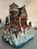 Kersthuis Yacht Co. met licht dickensville aanv kerstdorp, Diversen, Kerst, Ophalen of Verzenden, Zo goed als nieuw