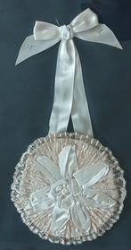 Brocante  Medaillon van kant, Ophalen of Verzenden
