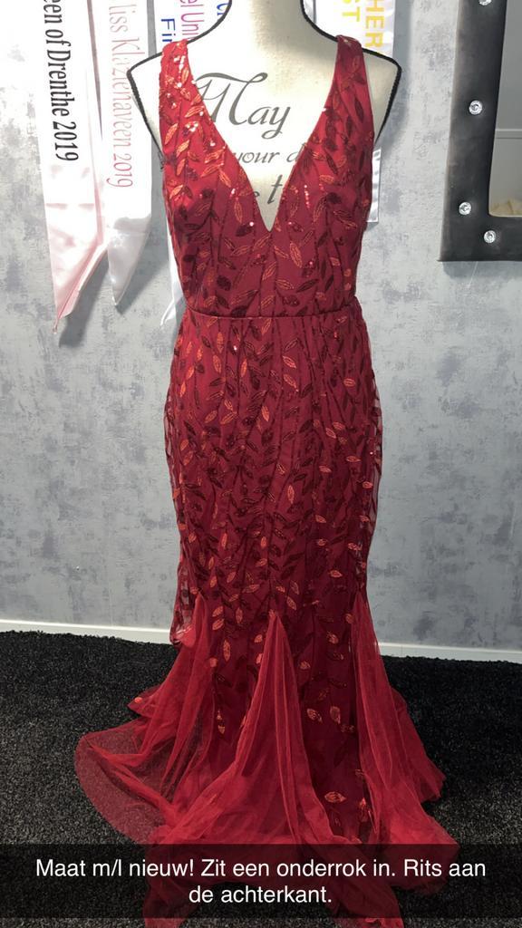 Prachtige rode galajurk zeemeermin model - Maat M, Kleding | Dames, Jurken, Nieuw, Maat 38/40 (M), Rood, Onder de knie, Ophalen of Verzenden
