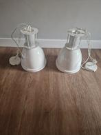 Twee witte industriele hanglampen, Ophalen of Verzenden, Zo goed als nieuw, Metaal, Minder dan 50 cm