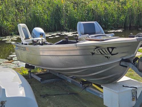 Aluminium visboot fyran 13 ft, Watersport en Boten, Vis- en Consoleboten, Gebruikt, 10 tot 30 pk, 3 tot 6 meter, Benzine, Buitenboordmotor