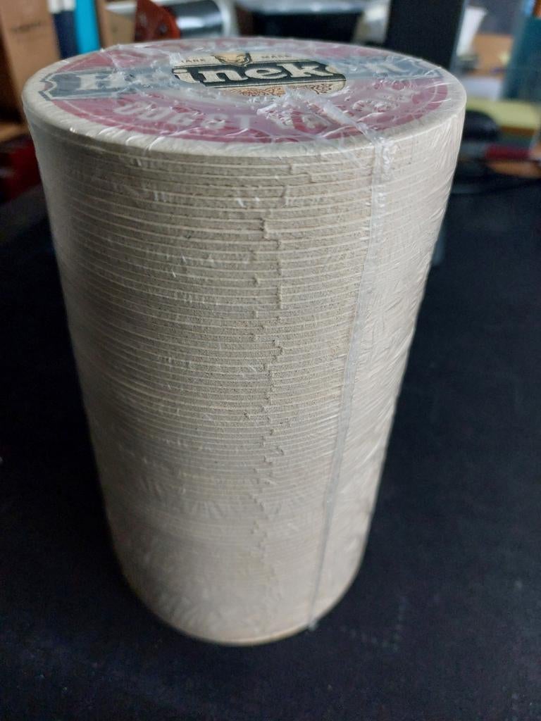 Rol bierviltjes Heineken Tarwebok uit 1994, Ophalen of Verzenden, Viltje(s), Overige merken