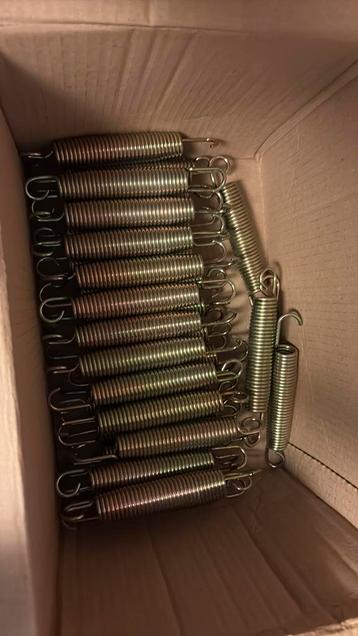 Veren trampoline 44st beschikbaar voor biedingen