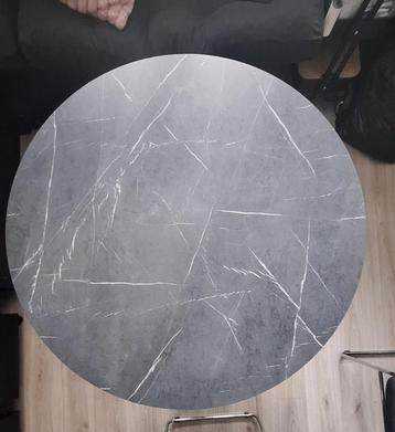 Marmeren keukentafel Ikea beschikbaar voor biedingen