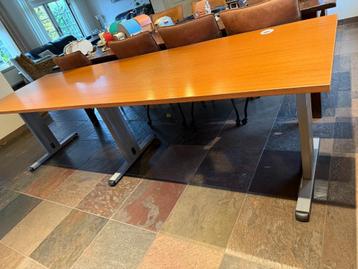 bureautafel 270 cm lang beschikbaar voor biedingen