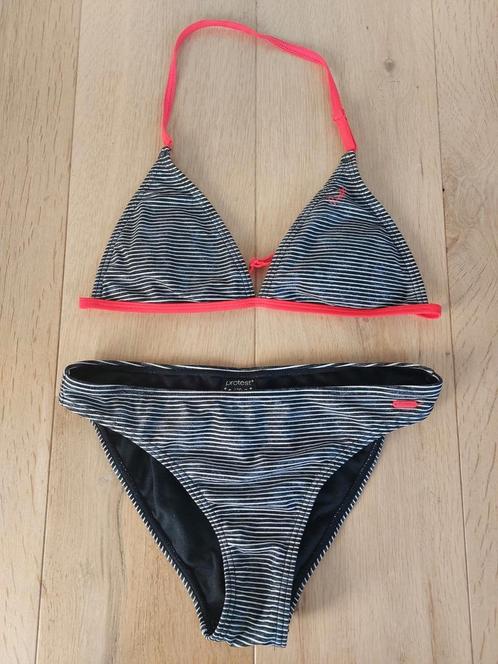 Protest bikini maat 176, leuk!, Kinderen en Baby's, Kinderkleding | Kinder-zwemkleding, Zo goed als nieuw, Bikiniset, Maat 176