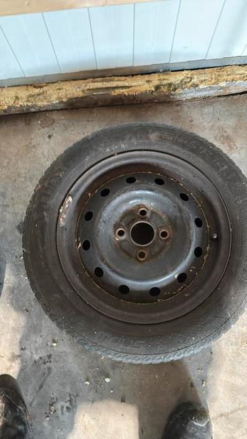 4x velg met winterbanden suzuki celerio 14” beschikbaar voor biedingen
