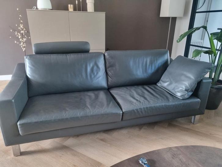 Leolux Antonia 3-zitsbank - Antraciet leer, Huis en Inrichting, Banken | Bankstellen, Gebruikt, Rechte bank, Driepersoons, 200 tot 250 cm