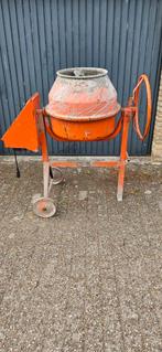 Betonmolen Atika, Doe-het-zelf en Verbouw, Ophalen, Gebruikt