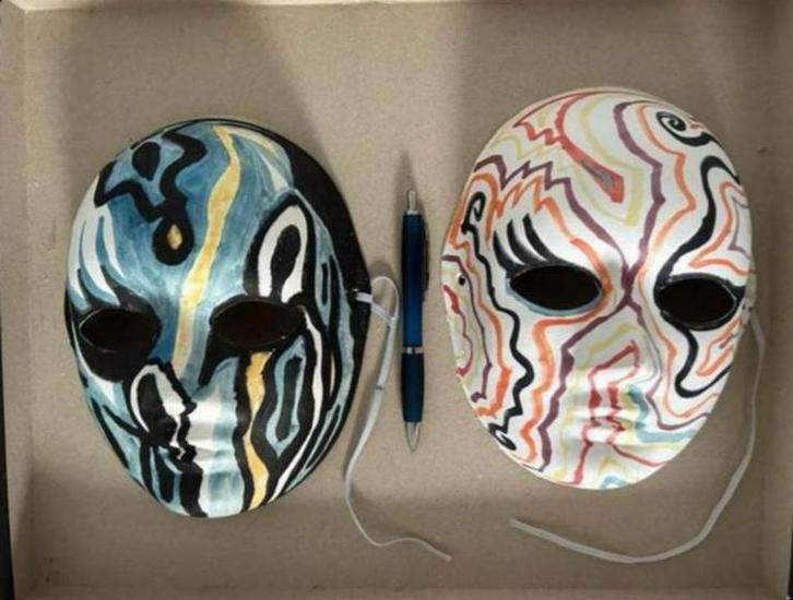 Één Halloween Masker  bijna gratis, Hobby en Vrije tijd, Feestartikelen, Nieuw, Feestartikel, Halloween of Griezel, Ophalen