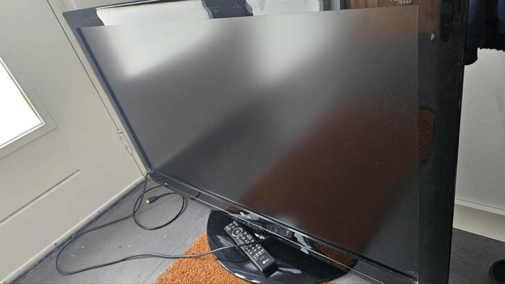 LG 42 inch Full HD TV, Audio, Tv en Foto, Televisies, Gebruikt, LCD, 100 cm of meer, Full HD (1080p), LG, 50 Hz, Ophalen