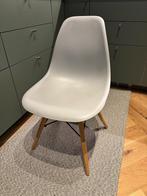 Vitra eames chairs (fake), Gebruikt, Vier, Grijs, Ophalen