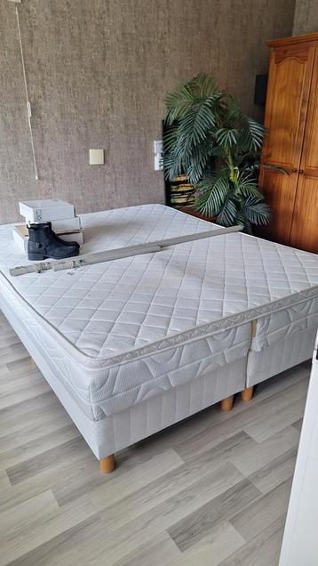 Boxspring 160x200 - Gratis Snel ophalen! beschikbaar voor biedingen